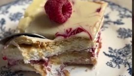 No-bake raspberry & white chocolate cake