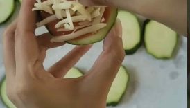 BAKED MINI ZUCCHINI PIZZAS #kidfriendly #zucchini #pizza #foodshorts #recipeshorts #youtubeshorts