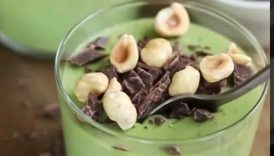 A simple white chocolate mousse with matcha powder (recipe in description) #shorts