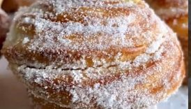 Cream Filled Vanilla Cruffins