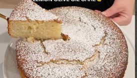 My favorite counter cake 🍋 recipe in the comments 🫶🏼 #cake #oliveoilcake