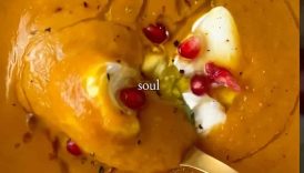 Carrot & Sweet Potato Soup #soupseason #winterrecipe #carrotsoup #onepotmeal #healthysoup #vegansoup