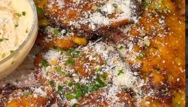 Ultimate Garlic-Butter Smashed Potatoes!