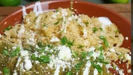 Chicken verde with Mexican rice #food #mexicanfood #recipe #chicken