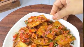 Viral Roti Chaat From Leftover Roti😋 | Easy Roti Hacks Recipe🤩 #shorts #trending #chaat