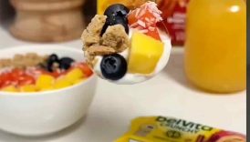 Breakfast does NOT have to be boring! Tropical yogurt bowl recipe 😍 @belVita #ad #belVita
