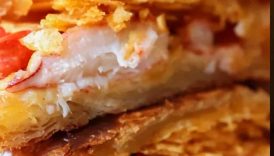 Cheesy garlic lobster melt 🤤 🦞