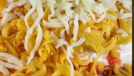 6 ingredient Buffalo chicken dip! (recipe in description)
