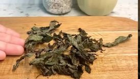 How to Make Homemade Pudina Powder | Sun-Dried Mint Leaves | Steps in description