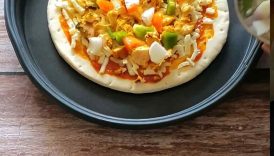 Tandoori Stuffed Pizza #trending #recipe #youtubeshorts #shortsvideo #easyrecipe #pizza