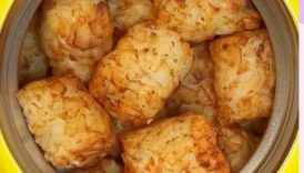 Hot lunch for kids – Loaded tots in Omiebox bento box