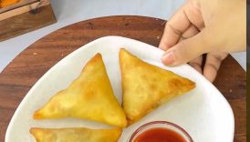 Viral Samosa From Leftover Roti😋 | Easy Roti Hacks Recipe🤩 #shorts #trending #samosa