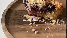 Blueberry crumble bars 🫐💕 #baking #blueberry
