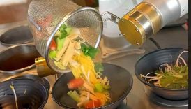 Hotpot-making robot in Korea 🍜🤖 #korea #southkorea #seoul #koreanfood