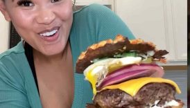 Cauliflower rice buns 10/10 !! #easyrecipes #burgerlovers #lowcarbrecipes #cauliflowerrecipe