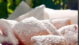 LIL PILLOWY BEIGNETS 🙈 Recipes out every Thursday 🌝 #homemade #foodie #recipe #fried #dessert
