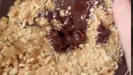 Low-Sugar Chocolate Salami: A No-Bake Classic!