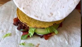 Delicious, healthier,￼ crunch wraps! Full recipe on sailorbailey dot com #food