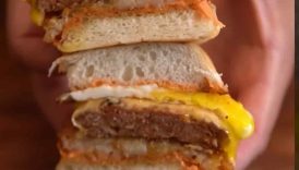 Longanisa Breakfast Sandwich #shorts #breakfast #thebear