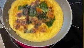 Sausage, Egg & Spinach Breakfast Burrito 🔥🔥 #youtubeshorts