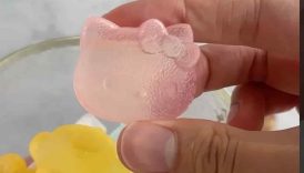 Making a Drink with Sanrio Ice Cubes #hellokitty
