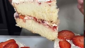 HOMEMADE STRAWBERRY SHORTCAKE 🍓🍰 #shorts