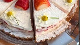 What I Ate at a Cake Shop in Korea 🇰🇷🥧 #korea #southkorea #seoul #koreanfood