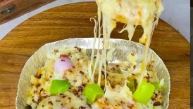 Cheesy Momos Pizza🍕😋 | Easy Momos Pizza Recipe🤩 #shorts #trending #pizzamomos