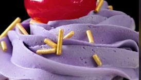 Blueberry Burst Cupcakes: A Sweet Surprise Inside #hooplarecipes #cupcake #viralshorts
