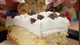 #ad Two classics in one ❤️ @nestletollhouse tres leches + cookies
