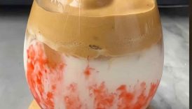 Strawberry Dalgona Coffee 🍓☕️ #shorts