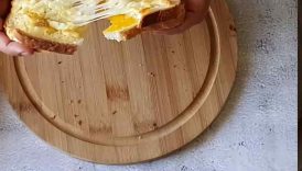 Cheesy Garlic Bread #shortsvideo #viral #youtubeshorts #food #easyrecipe #trending