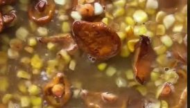Chanterelles, sweet corn & brown butter. Recipe on my website 🌽