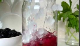I can’t stop making this refreshing summer cocktail #shorts