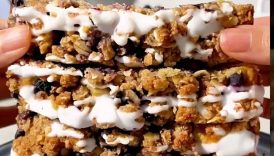 Banana Bread Universe No.10: Blueberry Crumble Banana Bread #healthydessert #bananabread #banana