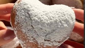 FLUFFY HEART BEIGNETS ❤️ Recipe in comments and description! #valentinesday #beignet #dessert