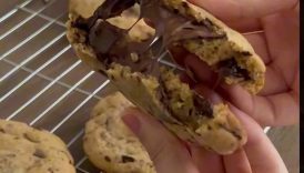 Nutella stuffed chocolate chip cookies! #baking #cookies #nutella #shorts