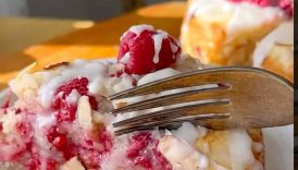 How to Make Almond Raspberry Cake