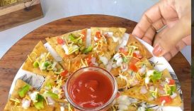 Viral Cheesy Doritos Chaat🧀😋 | Easy Leftover Roti Hack🤩 #shorts #trending #doritos