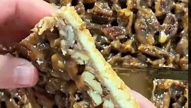 Pecan Pie Bars – Easy Pecan Dessert #shorts